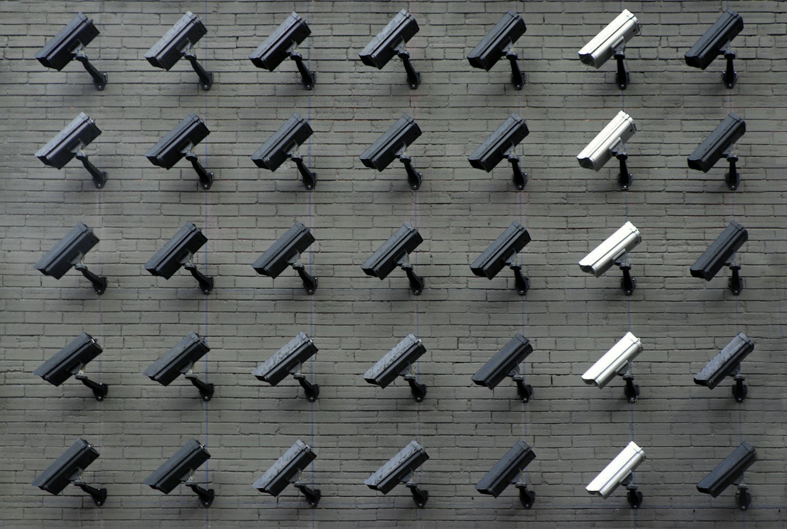 Centre de contrôle vidéosurveillance Universal Security Kinshasa